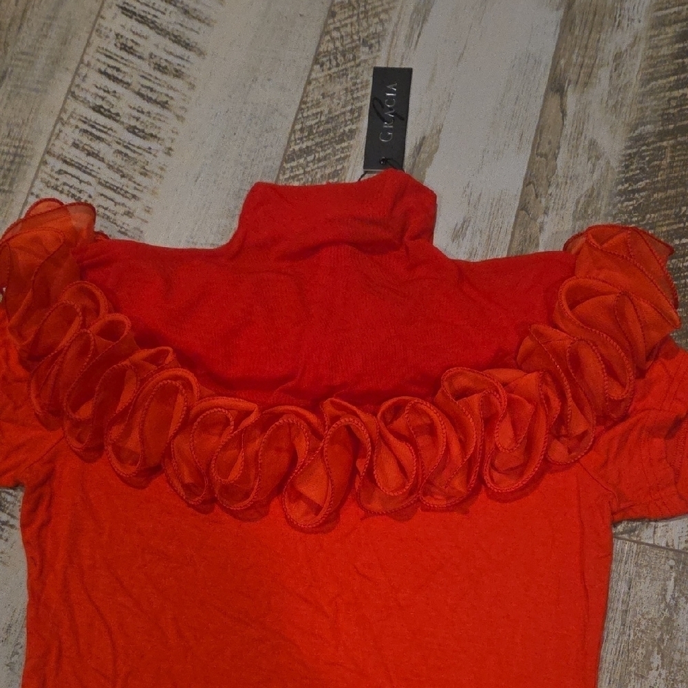 Gracia Bold Red Ruffled Blouse - Picture 2 of 8